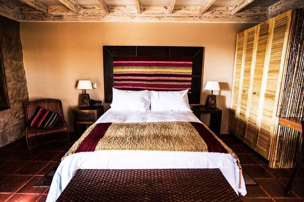 Noi Bordeloa Otel Calama Dış mekan fotoğraf