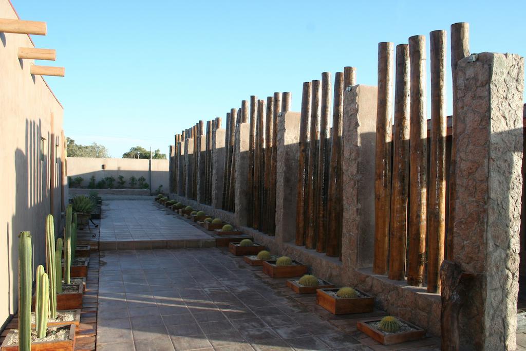 Noi Bordeloa Otel Calama Dış mekan fotoğraf