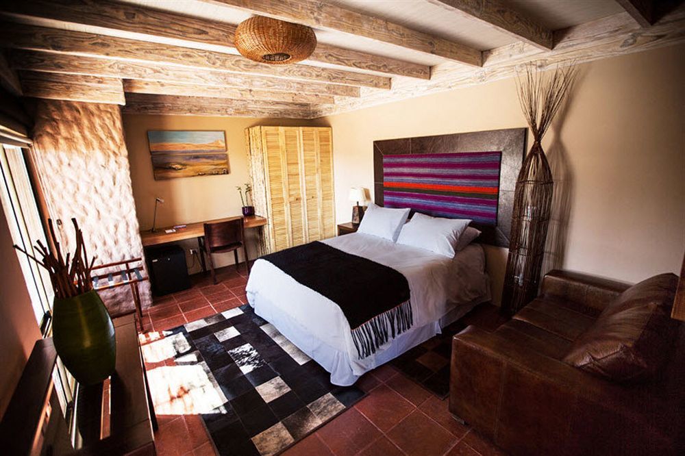 Noi Bordeloa Otel Calama Dış mekan fotoğraf